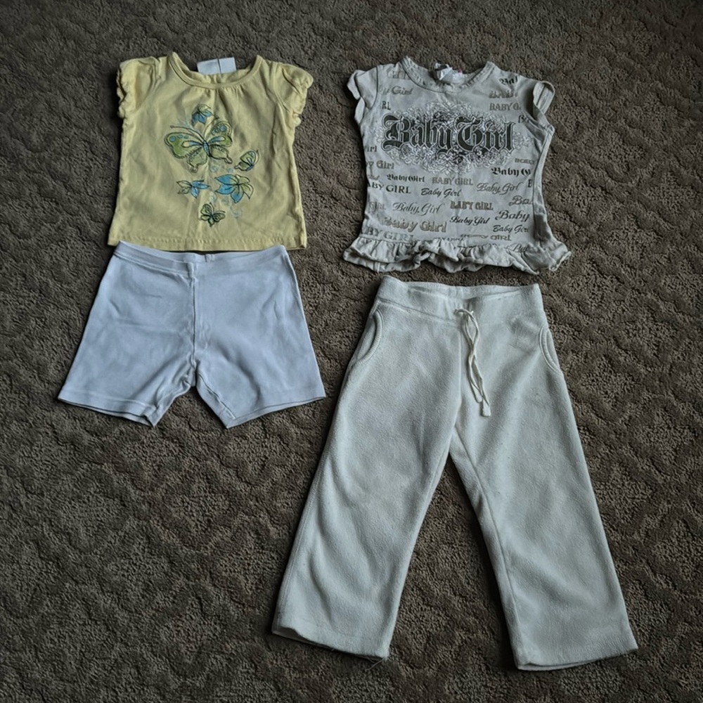 🌸Kids two tops and one short with one warm pants